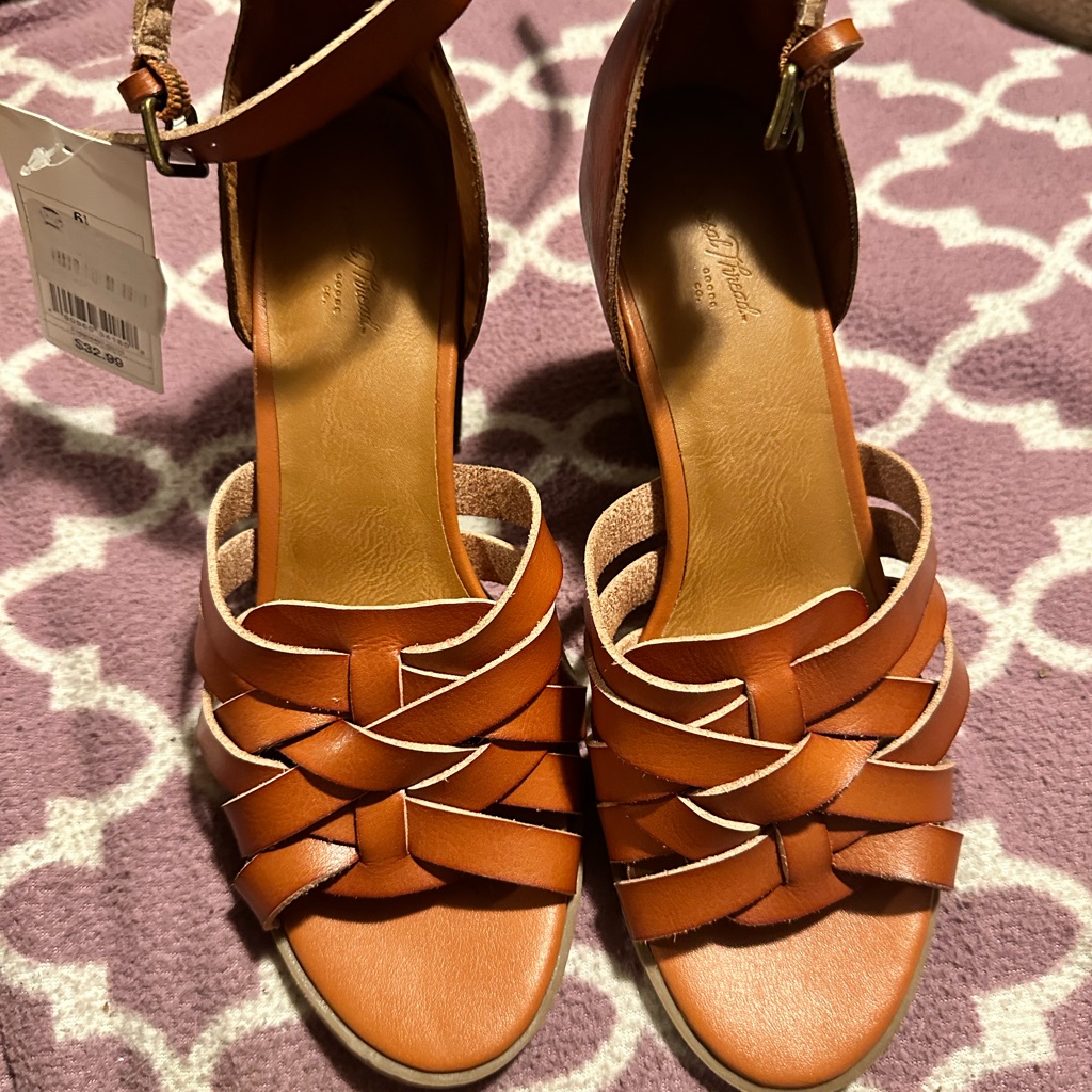 Heels New Never Worn